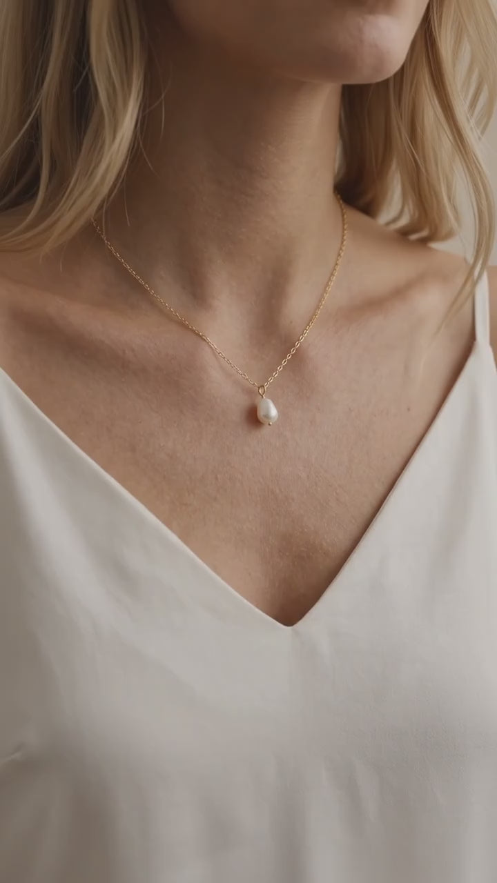 Pearl Choker Necklace for Women | 18K Gold Plated Natural Pearl Minimalist Necklace